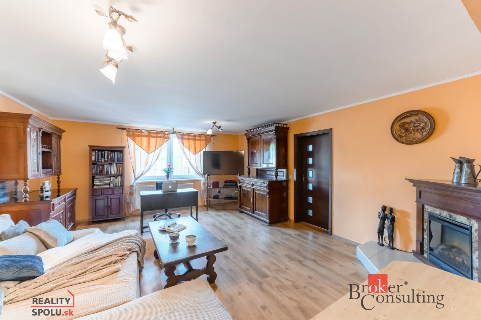4-izbový rodinný dom s vínnou pivnicou, Rača, Stupavská ul., PREDAJ